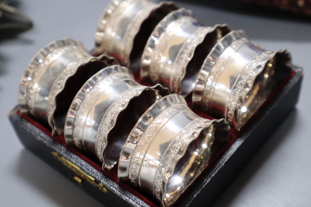 Silver plated ware, including a cased set of six napkin rings